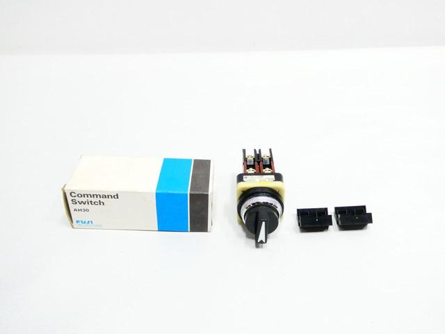 FUJI ELECTRIC AH30-PCB-192 3 POS SELECTOR SWITCH 600V-AC
