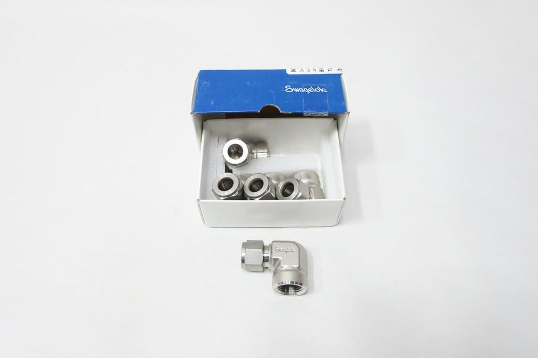 BOX OF 5 SWAGELOK SS-810-8-8 STAINLESS PIPE ELBOW 1/2IN NPT X 1/2IN TUBE