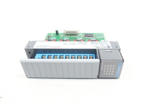 ALLEN BRADLEY 1746-OB16 SLC 500 OUTPUT MODULE SER D