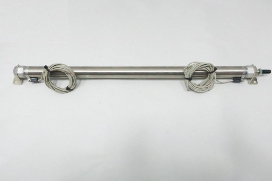SMC CDM2L32-600Z-C73L DOUBLE ACTING PNEUMATIC CYLINDER 32MM 600MM 1/8IN 145PSI
