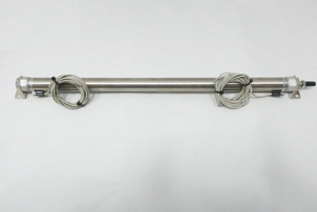 SMC CDM2L32-600Z-C73L DOUBLE ACTING PNEUMATIC CYLINDER 32MM 600MM 1/8IN 145PSI
