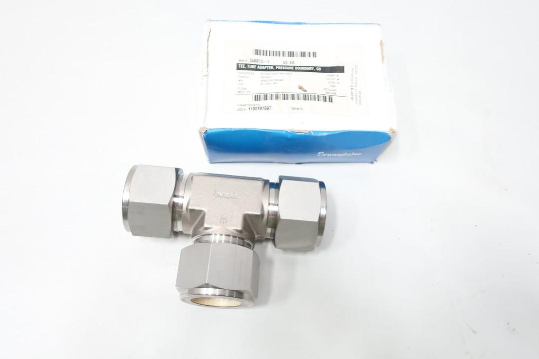 SWAGELOK SS-2400-3FP STAINLESS TUBE TEE FITTING 1-1/2IN
