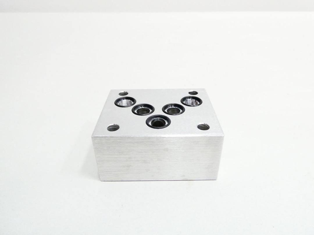 SUN HYDRAULICS IEL5-A2 HYDRAULIC VALVE MANIFOLD