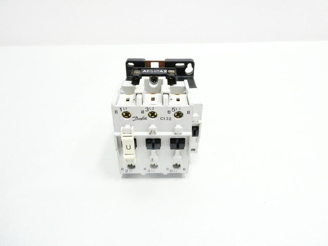 DANFOSS CI32 CONTACTOR 24V-AC 70A AMP 20HP