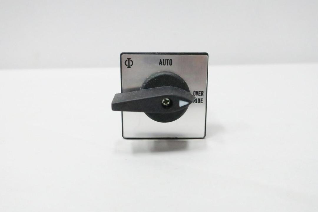 KRAUS & NAIMER D10A CD3179 ROTARY CAM SWITCH 600V-AC