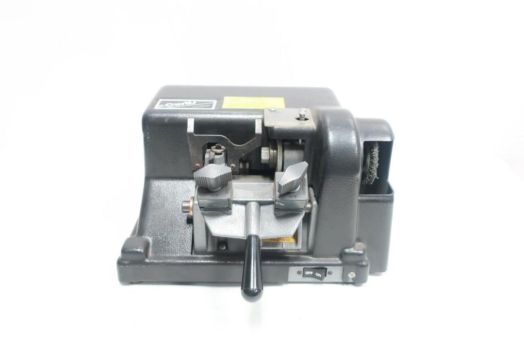 CURTIS 1100/025 KEY CUTTER CUTTING MACHINE 110V-AC