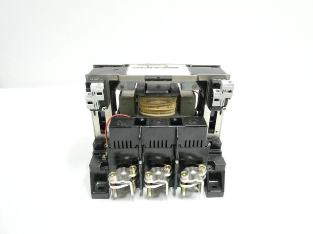 MOELLER DIL8A-22 AC CONTACTOR 120V-AC 400A AMP 300HP