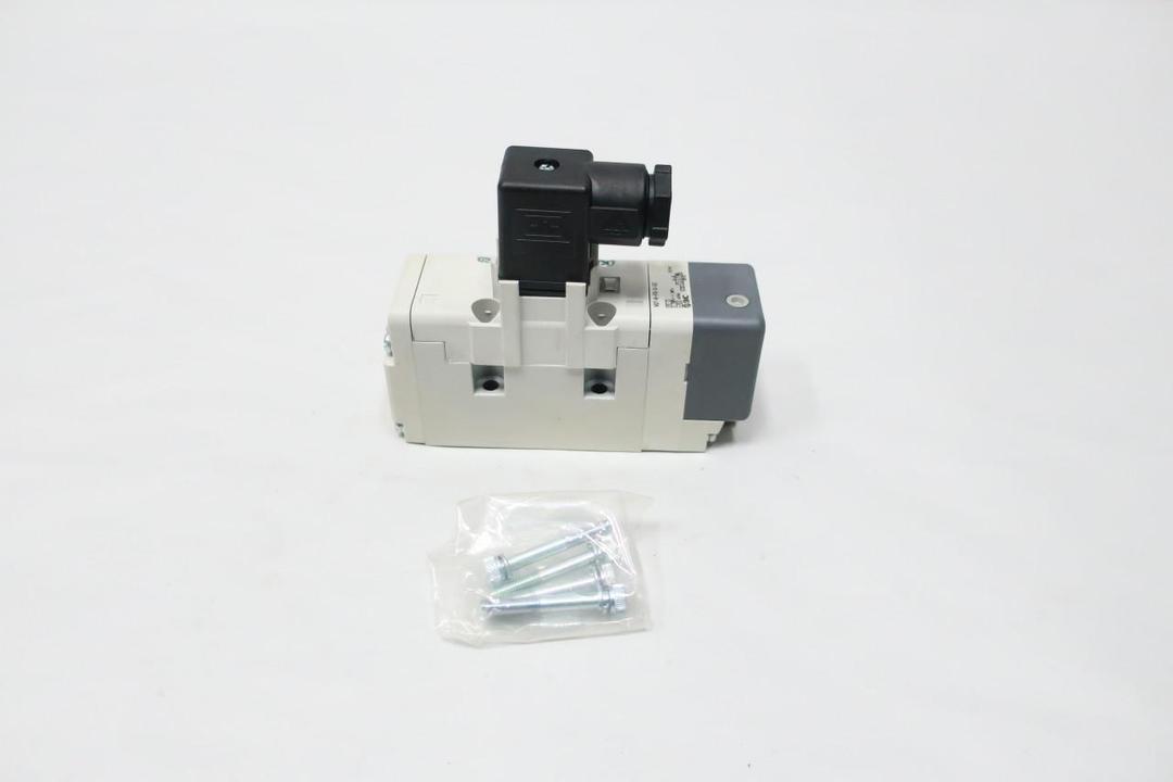 SMC VQ7-6-FG-S-3Z PNEUMATIC SOLENOID VALVE 0.15-1MPA