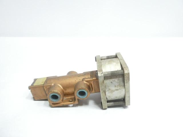 VERSA VSW3401-31 MECHANICALLY OPERATED DIRECTIONAL CONTROL VALVE 3/8IN