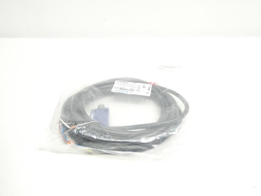 TELEMECANIQUE XCMD2502L5 LIMIT SWITCH 240V-AC