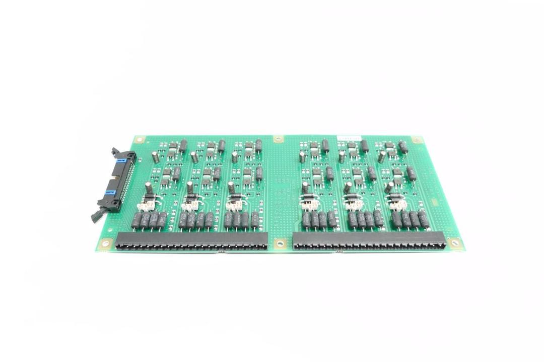 CINCINNATI MILACRON 3-542-1292A OUTPUT BOARD