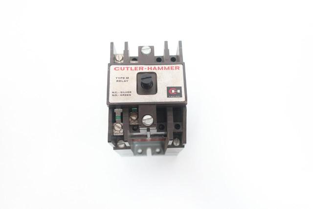 CUTLER HAMMER D26MB TYPE M CONTROL RELAY 120V-AC