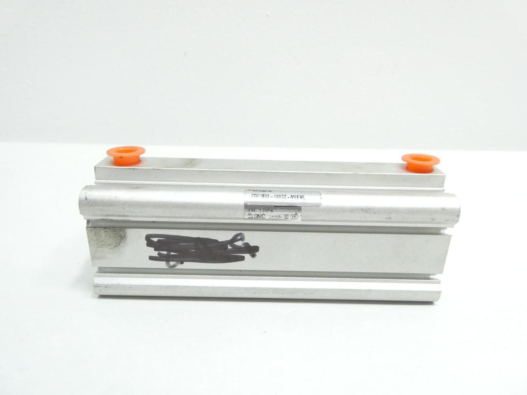 SMC CDQ2B32-100DZ-M9BWL DOUBLE ACTING PNEUMATIC CYLINDER 32MM 100MM 145PSI