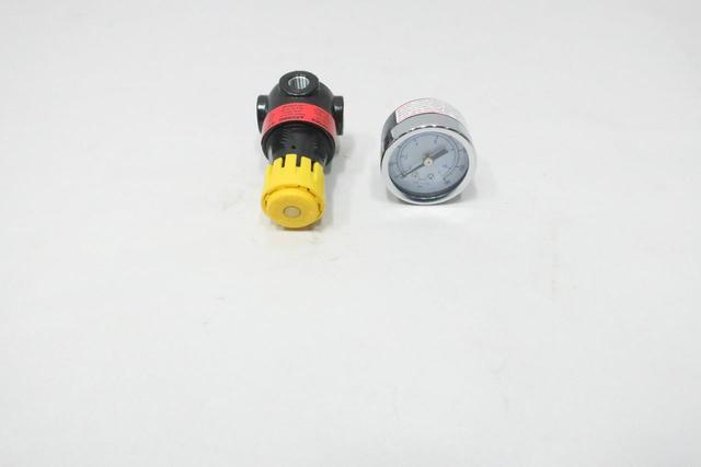 PARKER 14R118FC PNEUMATIC REGULATOR 1/4IN 300PSI