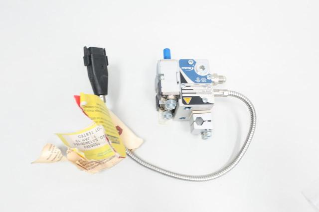 NORDSON 8520382 CLASSICBLUE 02 T HOT MELT GLUE APPLICATOR 200W 240V-AC