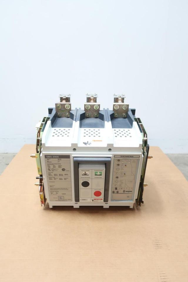 SIEMENS SBS2020DV SBS2000 ENCASED SYSTEM BREAKER 3P 2000A AMP 600V-AC 1000A PLUG