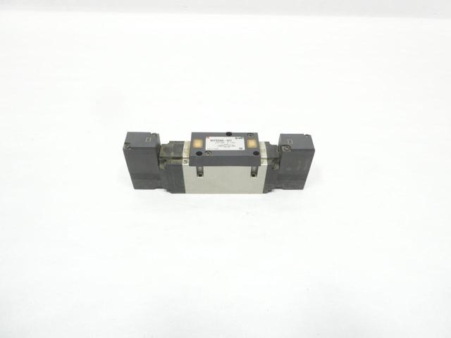SMC NVFS3300-5FZ PNEUMATIC SOLENOID VALVE 21-26V-DC 1MPA