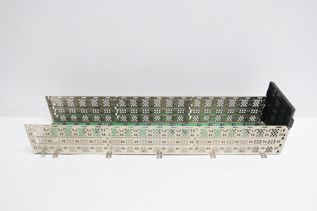 ALLEN BRADLEY 1756-A17 CHASSIS MODULE SER B
