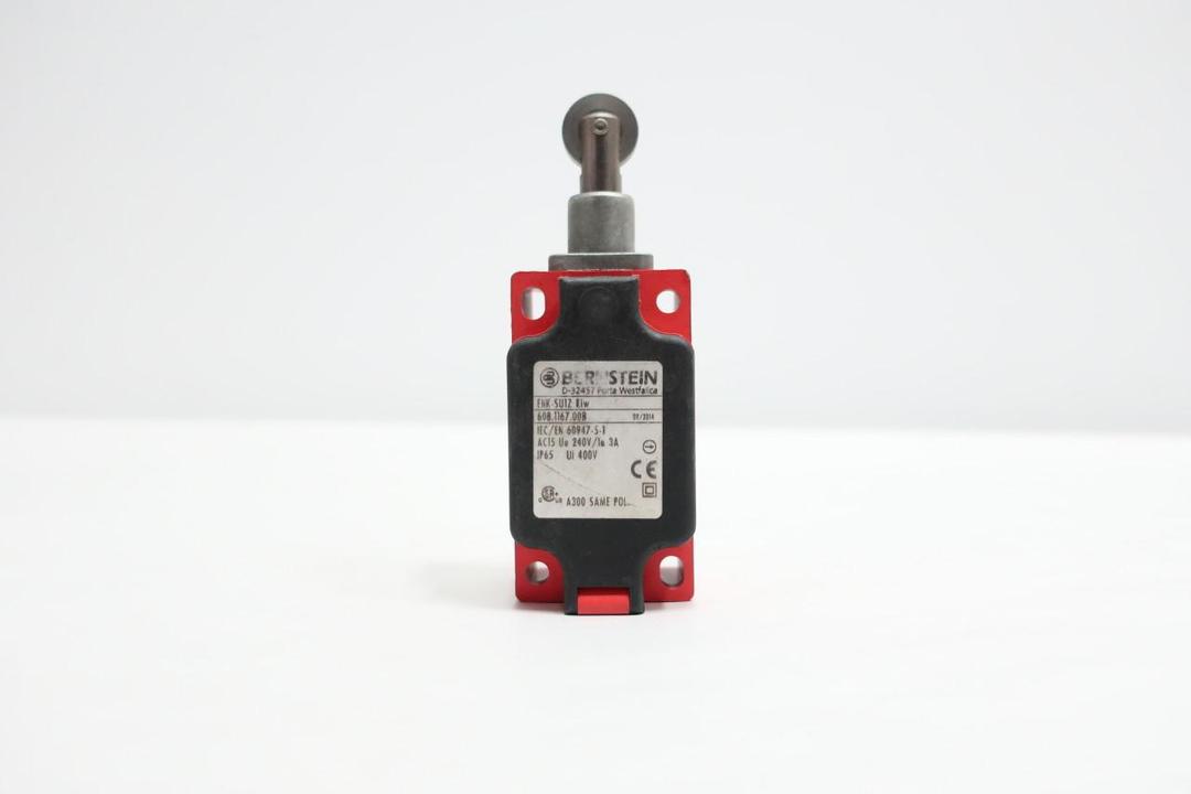 BERNSTEIN D-32457 LIMIT SWITCH 240V-AC