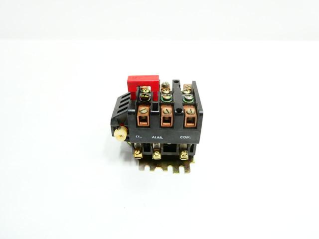 SQUARE D 9065SEO-9B2 OVERLOAD RELAY 600V 3A AMP