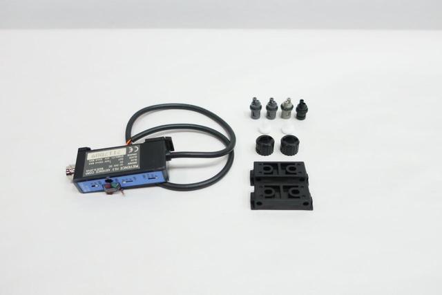 KEYENCE FS2-60 PHOTOELECTRIC SENSOR 12-24V-DC