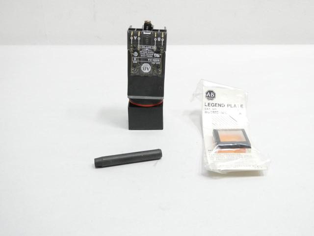 ALLEN BRADLEY 800MB-CPA16AA ILLUMINATED AMBER PUSHBUTTON 120V-AC