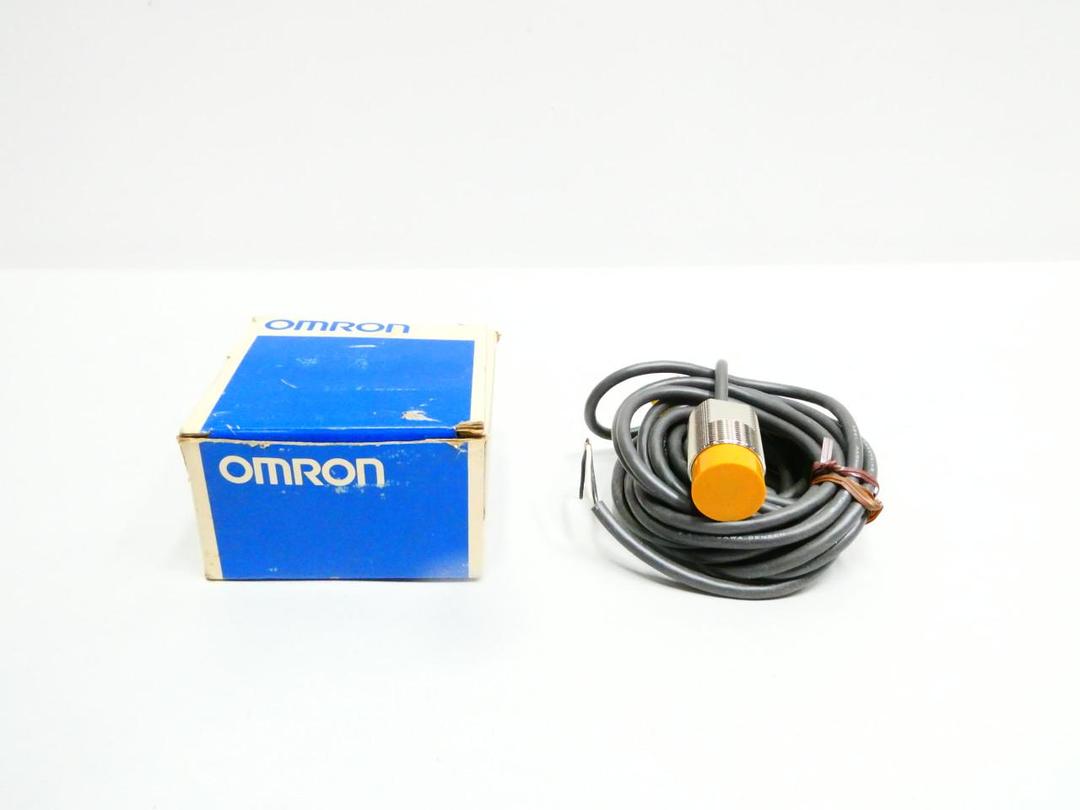 OMRON TL-X18MY2 45-260V-AC PROXIMITY SWITCH