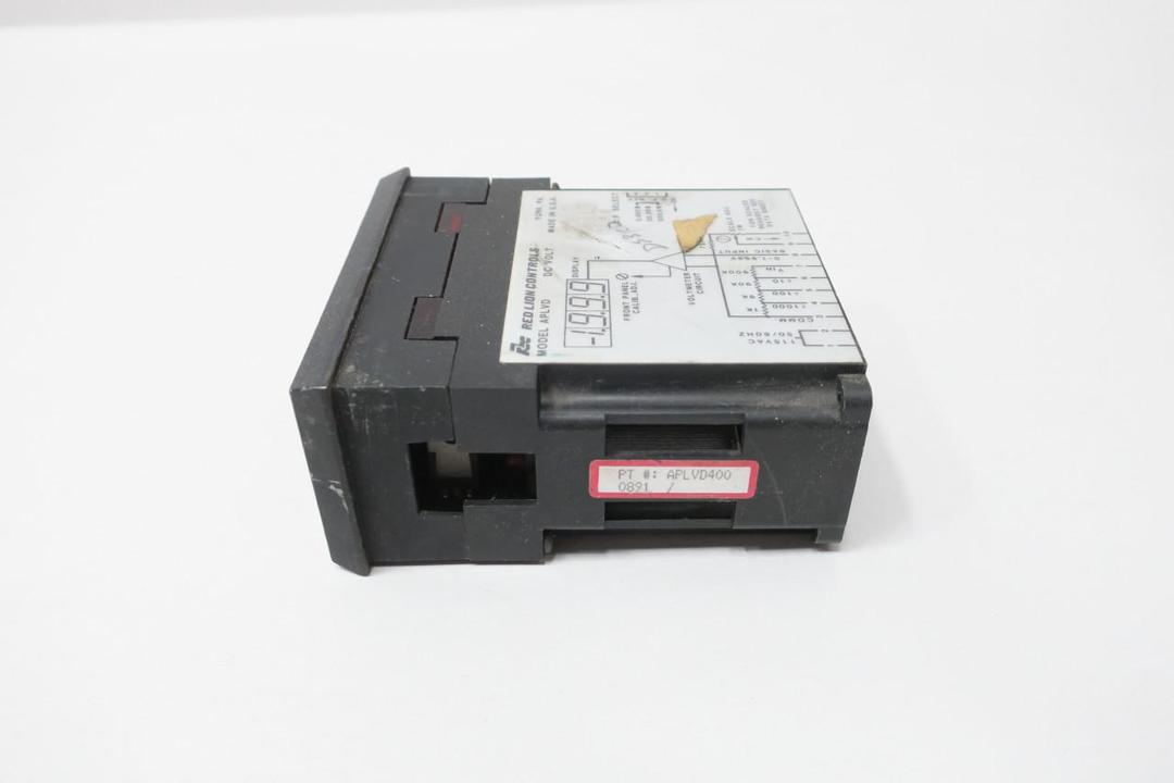 RED LION APLVD400 DIGITAL VOLTMETER 115V-AC