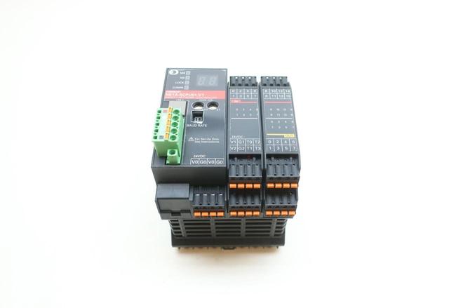 OMRON NE1A-SCPU01-V1 SAFETY NETWORK CONTROLLER MODULE