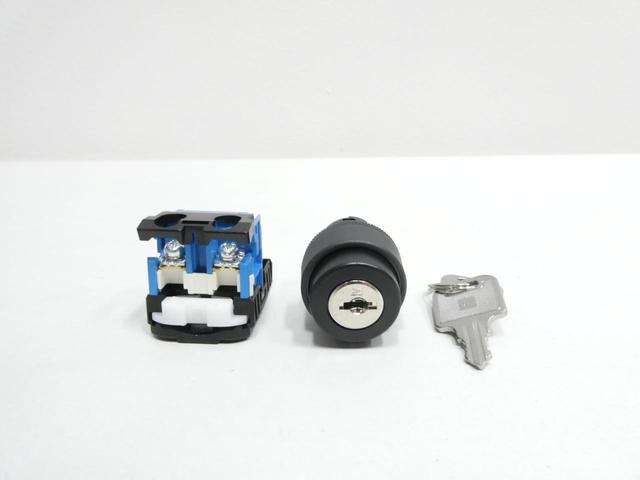 FUJI AR22JR-2D10A 2 POS SELECTOR SWITCH 250V-AC