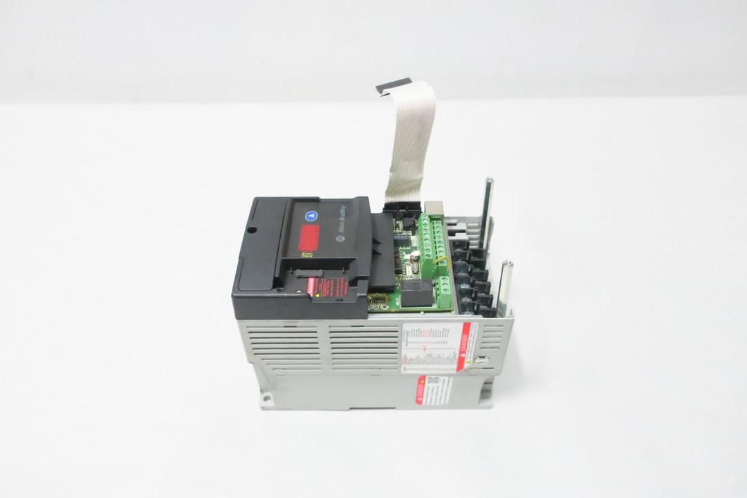 ALLEN BRADLEY 22D-D4P0N104 POWERFLEX 40 VFD DRIVE 380-480V-AC 0-500HZ 0-460V-AC