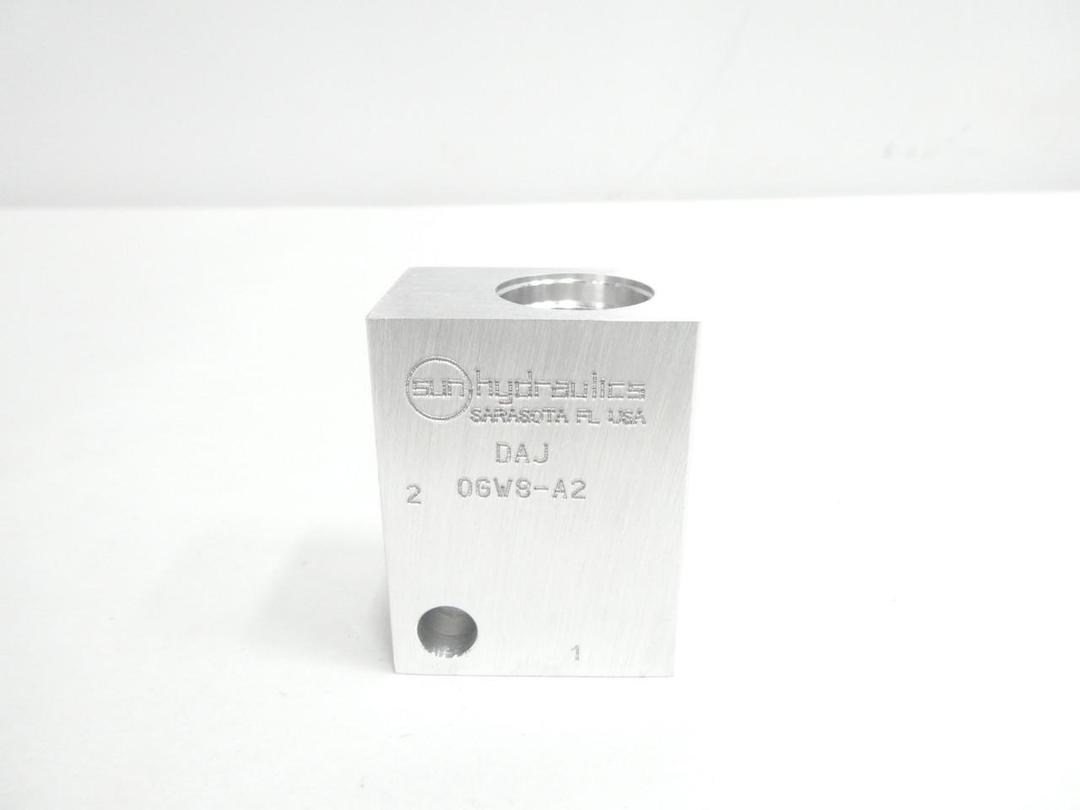 SUN DAJ 0GW8-A2 HYDRAULIC CHECK VALVE