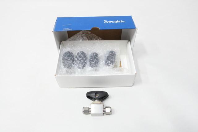 BOX OF 5 SWAGELOK SS-43GS4-K MANUAL STAINLESS BALL VALVE 1/4IN TUBE