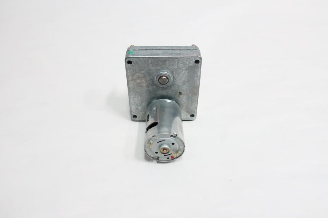 MOLON CHM-2445-1M PERMANENT MAGNET DC GEARMOTOR 47RPM 1/4IN 24V-DC