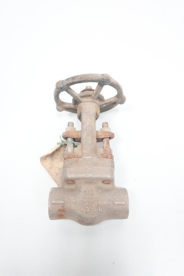 SMITH 800 MANUAL STAINLESS SOCKET WELD WEDGE GATE VALVE 1/2IN