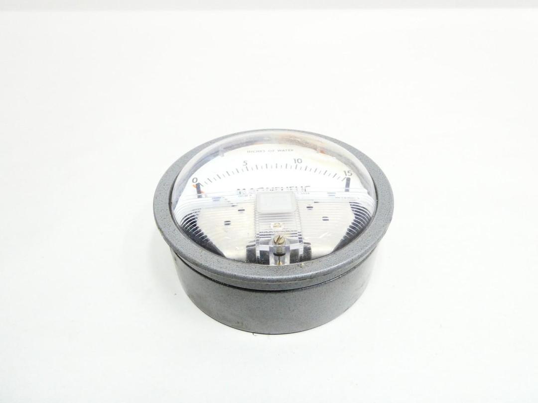 DWYER 2015 MAGNEHELIC PRESSURE GAUGE 0-15IN-H2O