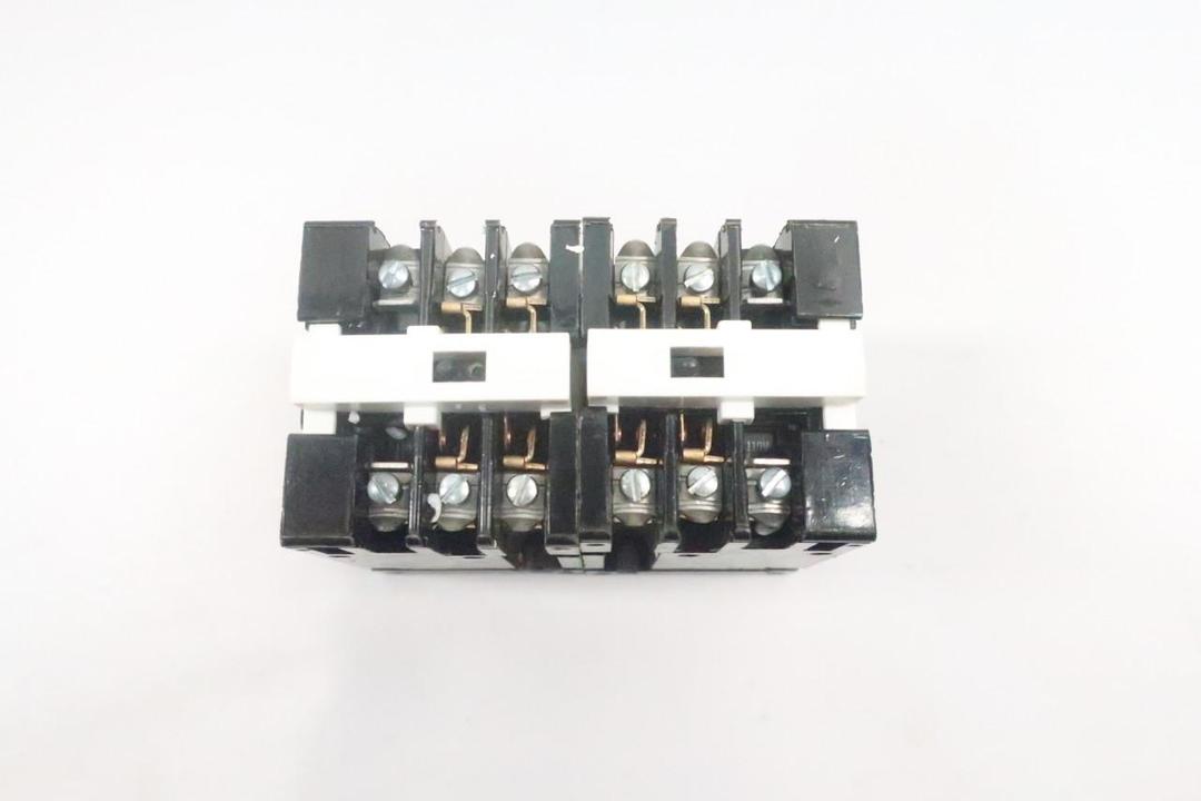 GENERAL ELECTRIC GE CR120C04022AA TIME DELAY RELAY 120V-AC