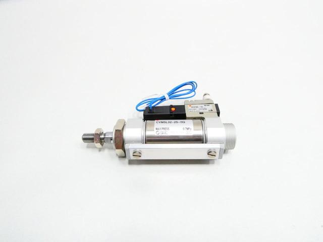 SMC CVM5L32-25-11G DOUBLE ACTING PNEUMATIC CYLINDER 32MM 25MM 0.7MPA