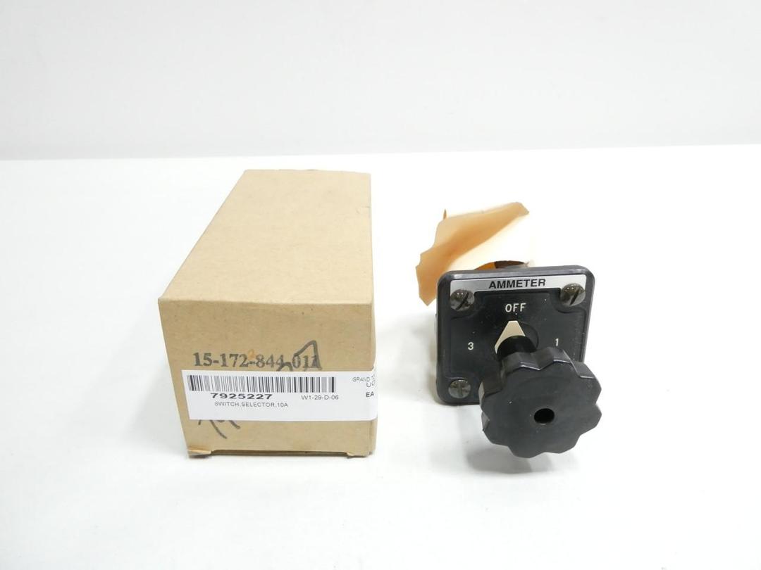 SIEMENS 15-172-844-011 SELECTOR SWITCH 4 POS 120-600V-AC 125V-DC