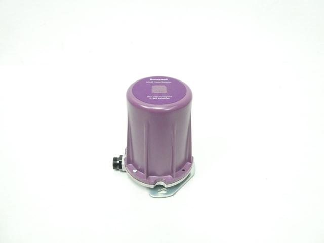 HONEYWELL C7061A 1038 UV FLAME DETECTOR 120V-AC