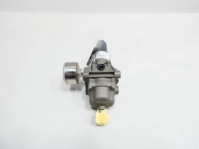 FISHER 67CFSR PNEUMATIC REGULATOR 1/4IN NPT 250PSI 0-125PSI