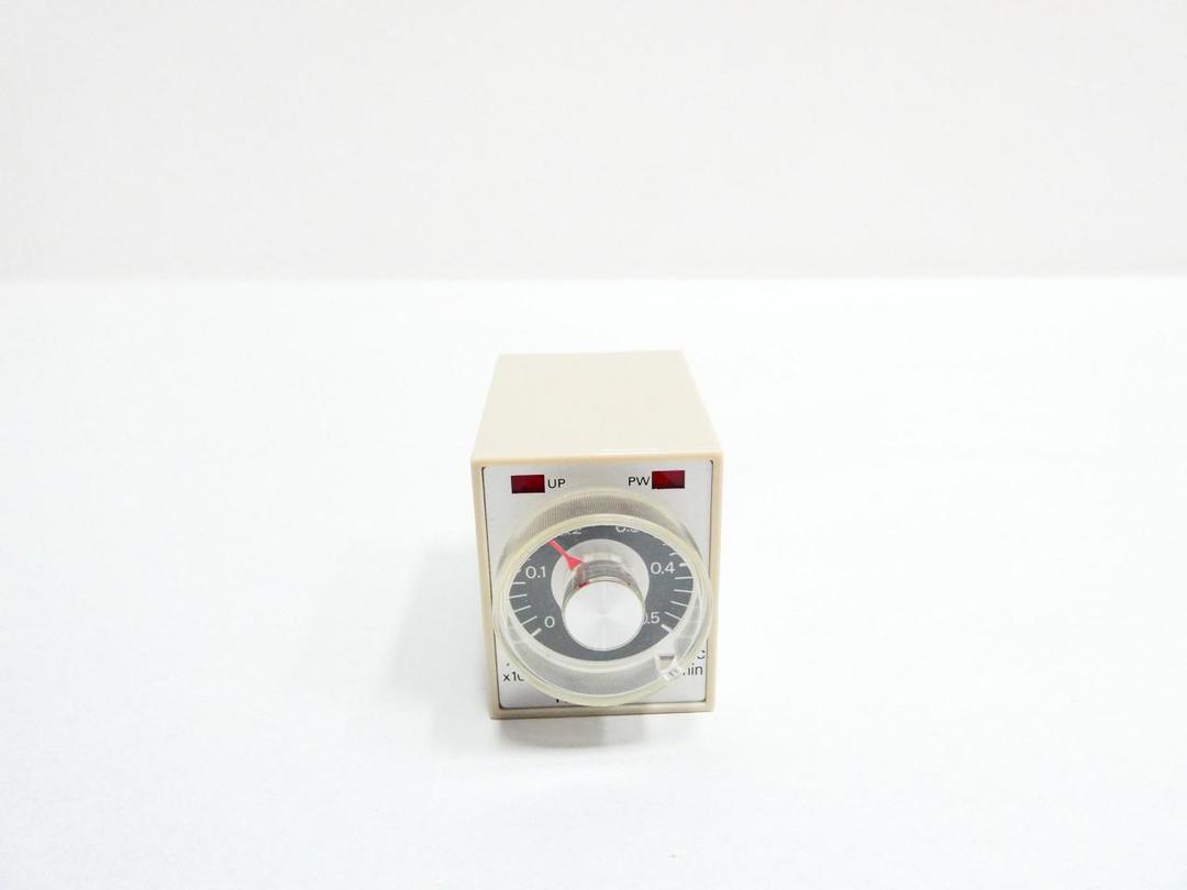 OMRON H3M-H TIME DELAY RELAY 0.-5SEC/0.5-5MIN 100/110/120V-AC