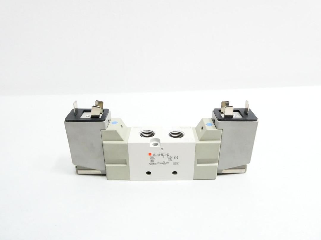 SMC VF3230-5DZ1-02 PNEUMATIC SOLENOID VALVE 24V-DC 0.7MPA