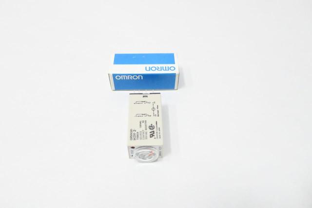 OMRON H3Y-2 TIMER 0-10MIN 120V-AC