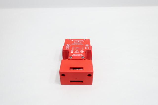 ALLEN BRADLEY 440K-T11202 GUARDMASTER TROJAN 5 SAFETY SWITCH