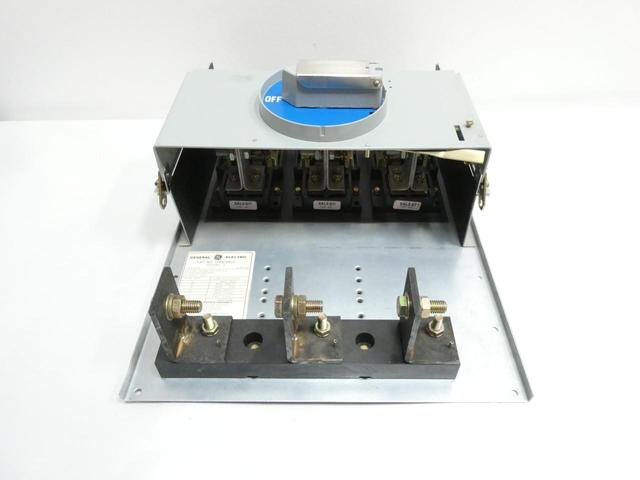 GENERAL ELECTRIC GE THMCRB35 INTERLOCK SWITCH 3P 400A AMP 600V-AC