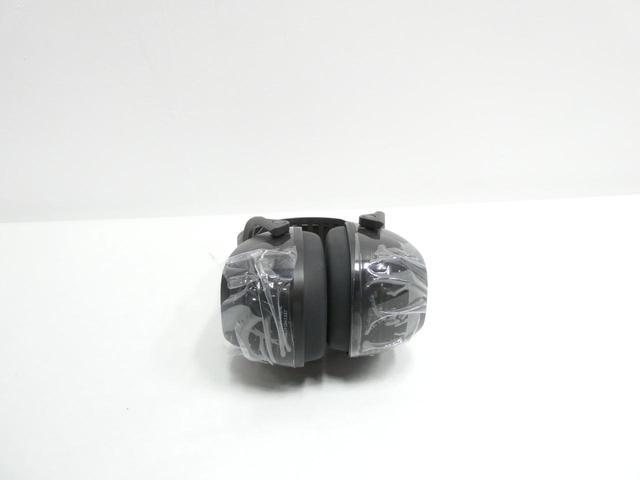 HONEYWELL VS130D HOWARD LEIGHT EAR MUFFS