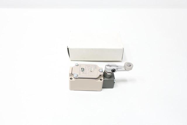 OMRON WLCA2-55LD-N LIMIT SWITCH 115V-AC/DC