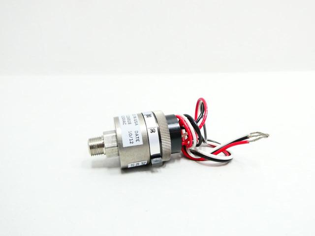 DWYER APS-150 PRESSURE SWITCH 30PSI 250V-AC
