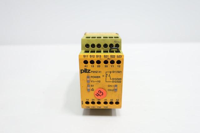 PILZ P2HZX1 774438 SAFETY RELAY 230V-AC
